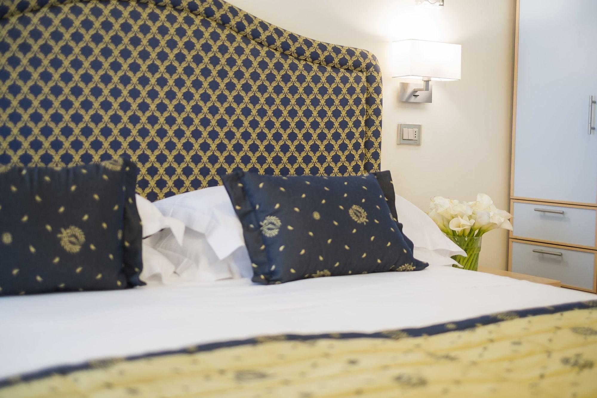 Hotel Mon Cheri Riccione Dış mekan fotoğraf