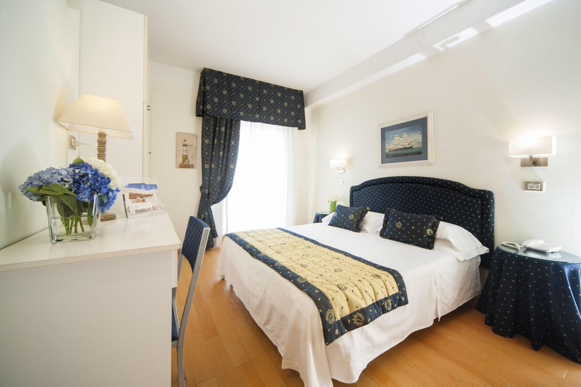 Hotel Mon Cheri Riccione Dış mekan fotoğraf