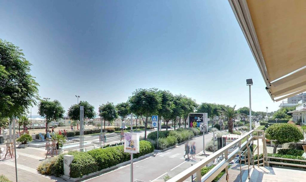 Hotel Mon Cheri Riccione Dış mekan fotoğraf