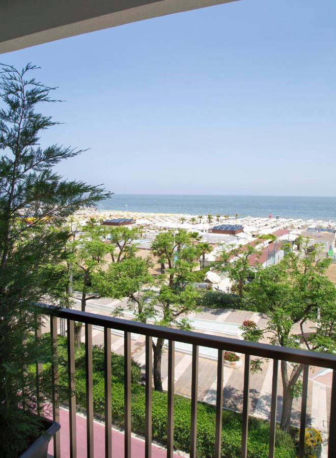 Hotel Mon Cheri Riccione Dış mekan fotoğraf