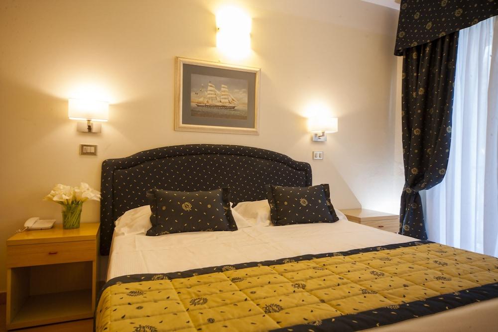 Hotel Mon Cheri Riccione Dış mekan fotoğraf