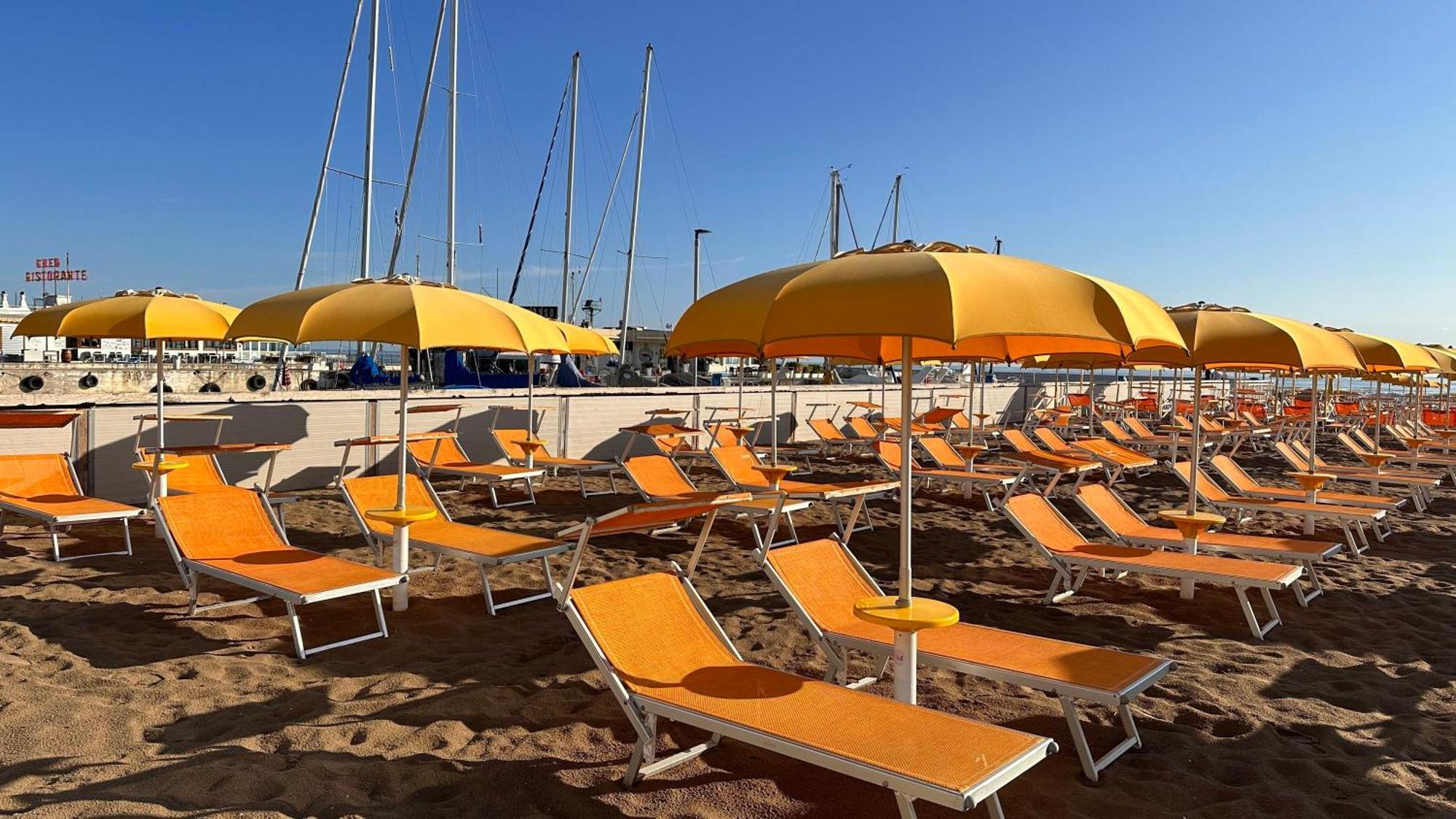 Hotel Mon Cheri Riccione Dış mekan fotoğraf