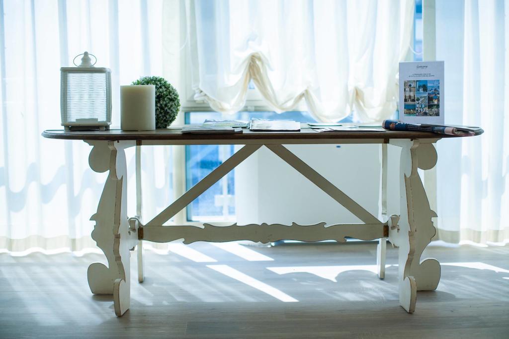 Hotel Mon Cheri Riccione Dış mekan fotoğraf