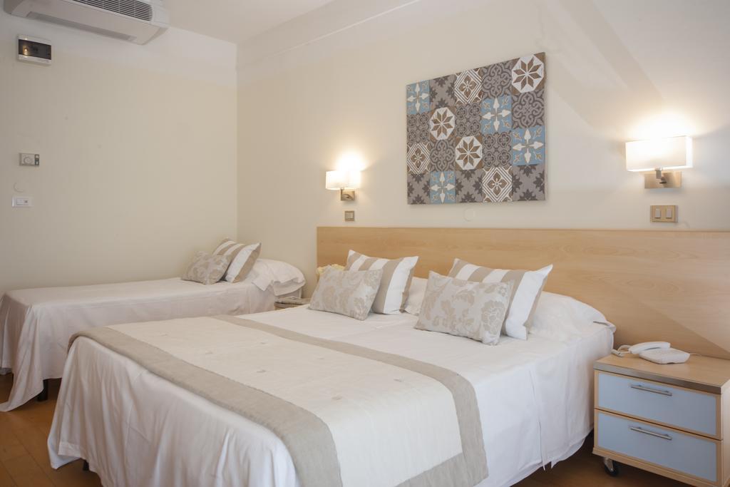 Hotel Mon Cheri Riccione Dış mekan fotoğraf