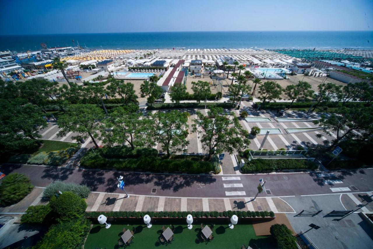 Hotel Mon Cheri Riccione Dış mekan fotoğraf